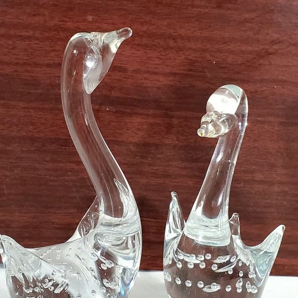 2 Controlled Bubble Art Glass Swan Paperweight Figurine 4.5" crystal bird Flaw - Picture 3 of 12